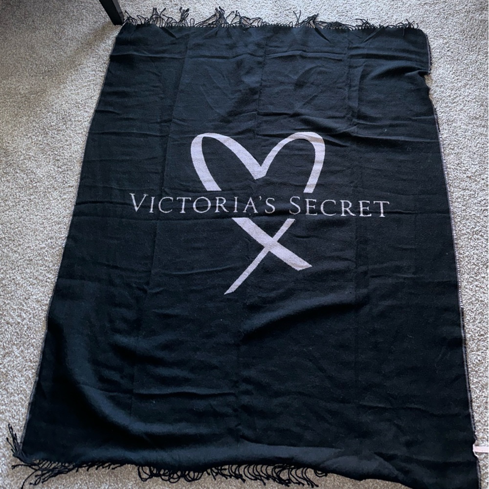 Victoria Secret Throw